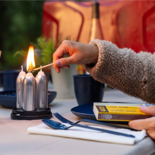 UCO_Long_Burn_Matches_Water-resistant_matches_for_stormproof_emergency_kits